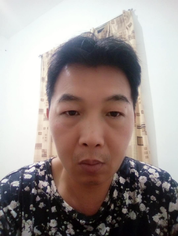 繁华哀伤的第一张照片--泰宁婚介网
