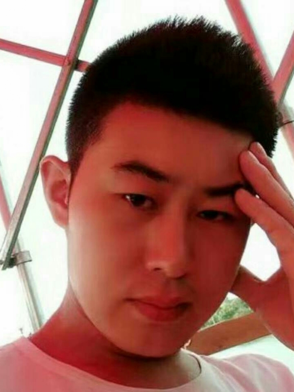 淡漠的第一张照片--泰宁婚介网