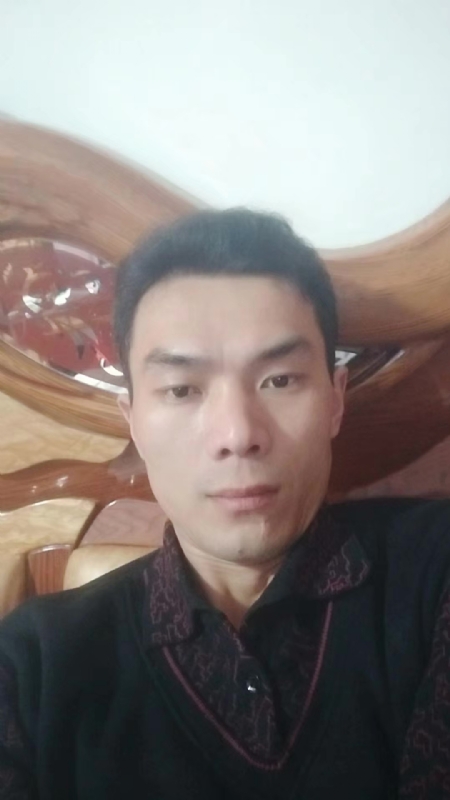 错把真心喂了狗的第四张照片--泰宁婚介网