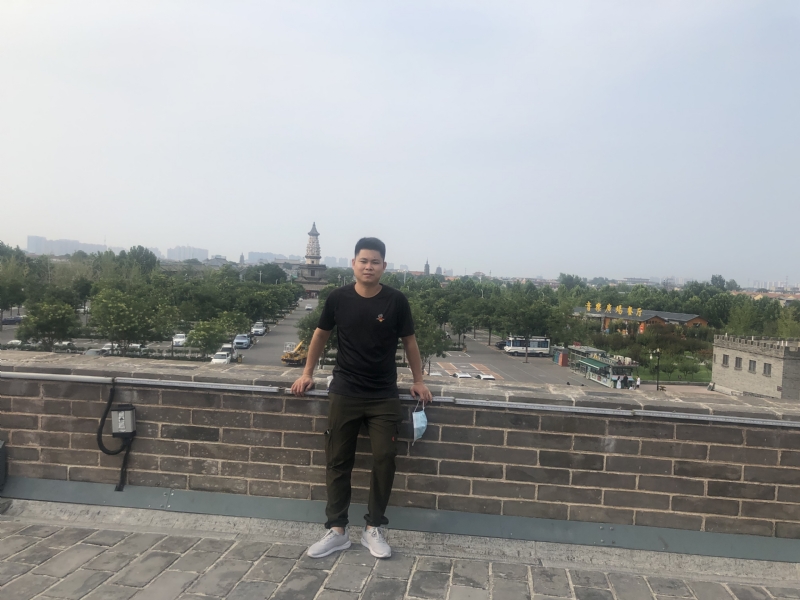 123.向左向右的第一张照片--泰宁婚介网