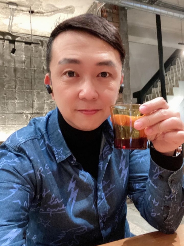 陈道明的第二张照片--泰宁婚介网