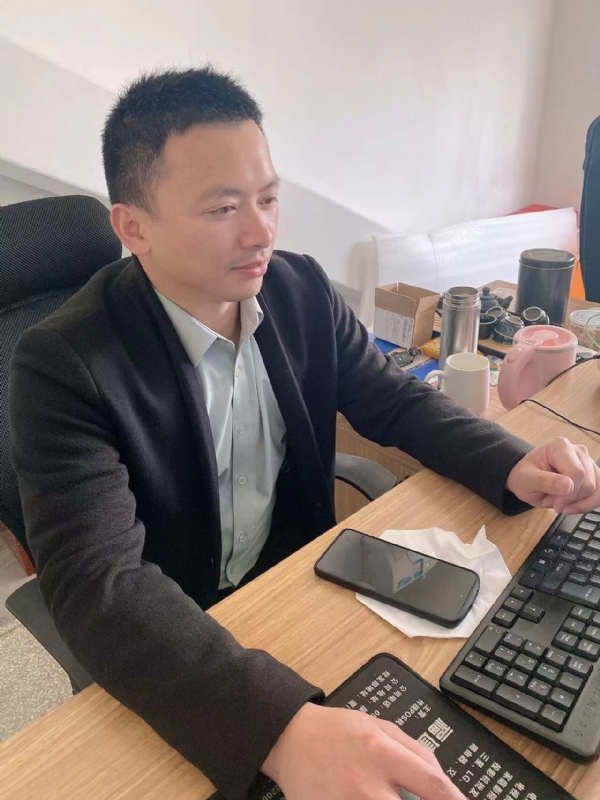 落叶知秋的第一张照片--泰宁婚介网