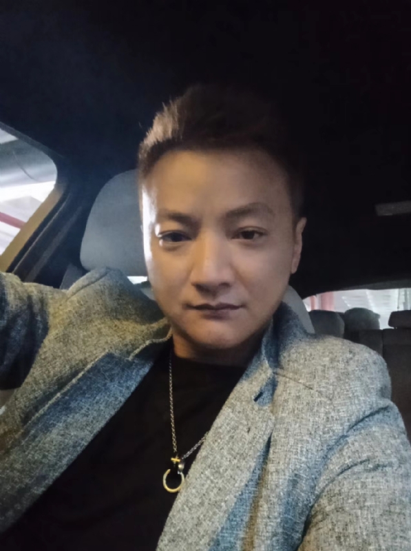 夜、有雨敲窗的第三张照片--泰宁婚介网